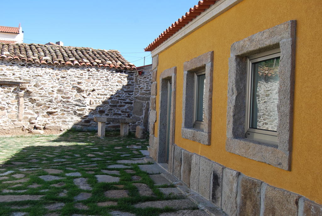 Curral De L Tiu Pino Villa Sendim  Bagian luar foto